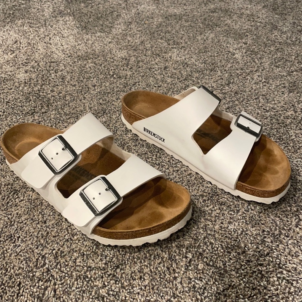 White Birkenstocks, size 40 which is a 9, only worn a few times.